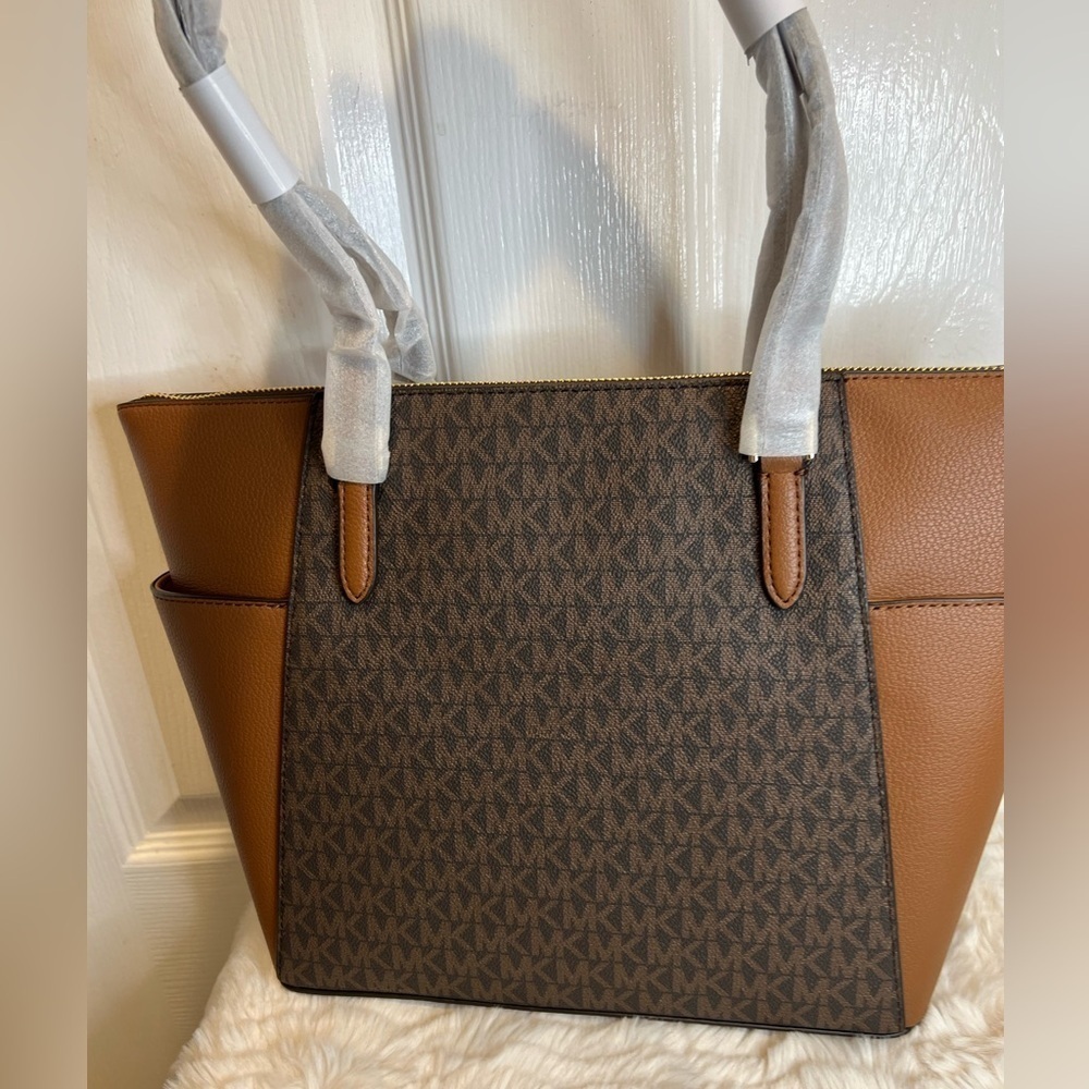 MICHAEL KORS CHARLOTTE LARGE LOGO & LEATHER TOP ZIP TOTE - Picture 5 of 8